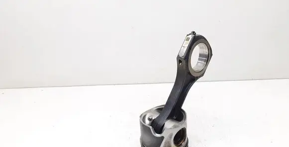 Mercedes-Benz E C207 W207 Piston with connecting rod 8349F 65100
