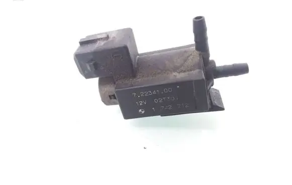 BMW 5 E39 Turbo solenoid valve 1742712 72234100