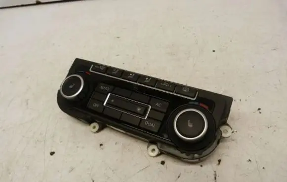 Volkswagen Golf VI Climate control unit 5K0907044BT