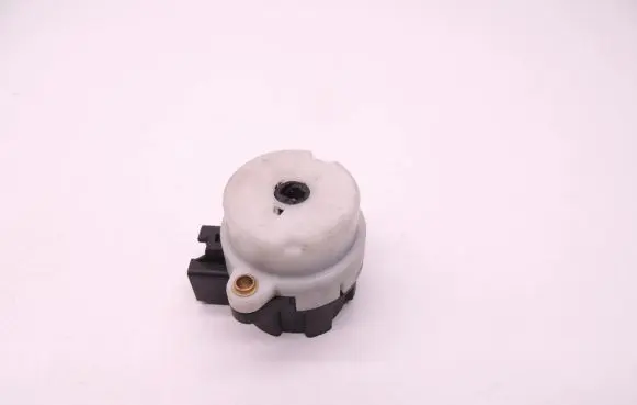 Volvo V70 Ignition lock contact 8645228 D114