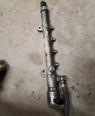 Mercedes-Benz Sprinter W906 Fuel main line pipe A6510700495 R9144Z240A