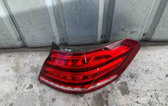 Mercedes-Benz E W212 Rear/tail lights A2129060803