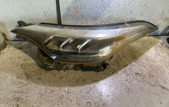 Toyota C-HR I Headlight/headlamp 200144916 18679F 81150F4180