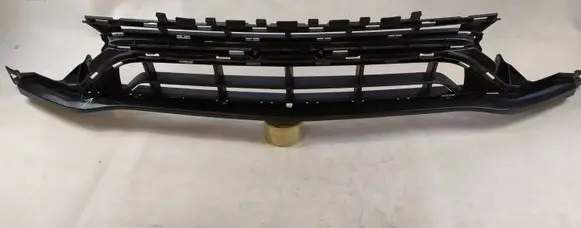 Mercedes-Benz C W205 Front bumper lower grill