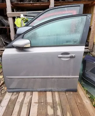 Volvo V50 Front door NOCODE