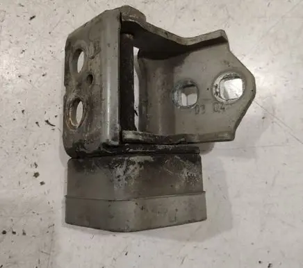 Renault Scenic II - Grand scenic II Front door lower hinge 