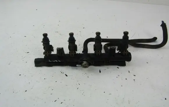 Volkswagen Polo III 6N 6N2 6NF Fuel main line pipe 