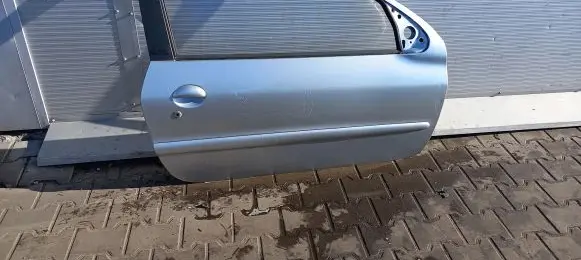 Peugeot 206 CC Front door