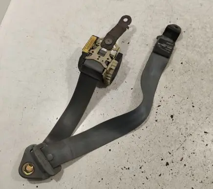 Renault Laguna I Front seatbelt 943594