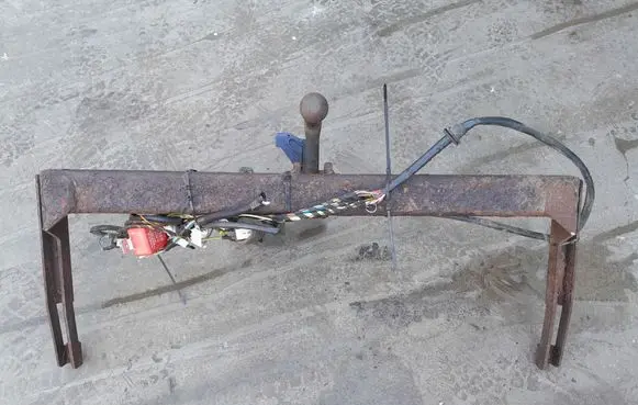 Toyota Corolla Verso E121 Tow bar set 