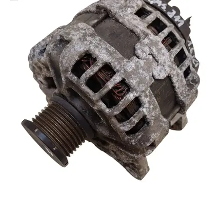 Nissan Qashqai Generator/alternator 231004BE0B