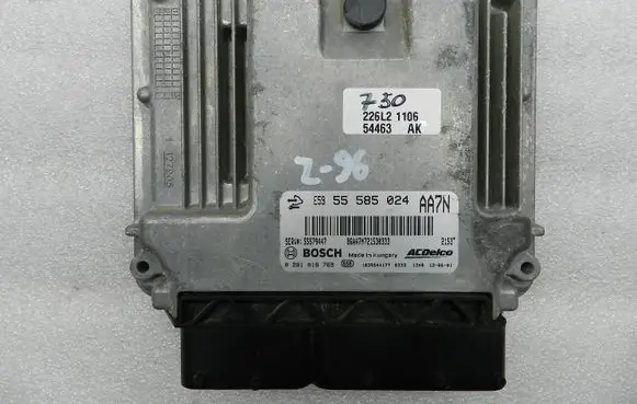 Opel Zafira C Engine control unit/module 55585024 0281018769