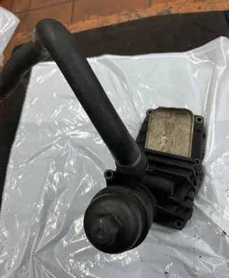 BMW 3 E92 E93 Engine oil radiator 8507626