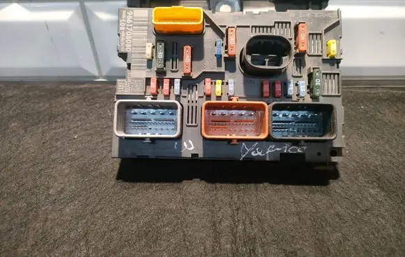Citroen C4 Grand Picasso BSM Control unit 9661708080