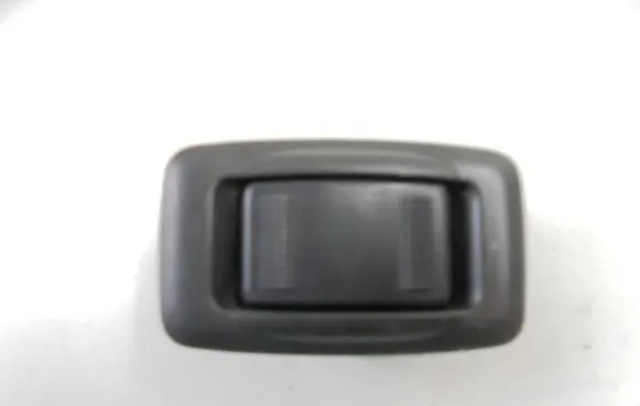 Mazda 323 Electric window control switch GE4T66380C