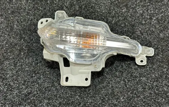 Mazda 3 III Front indicator light B63C51360A
