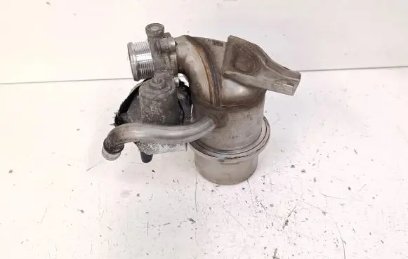 Volkswagen Tiguan EGR valve 04L131512