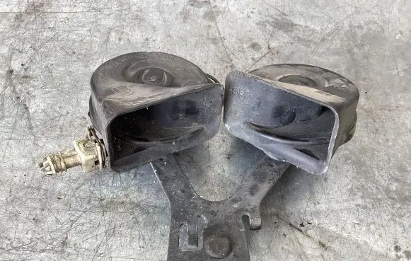 Renault Megane III Horn signal 256106284R