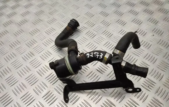 Volkswagen PASSAT B7 USA Electric auxiliary coolant/water pump 6R0965561A