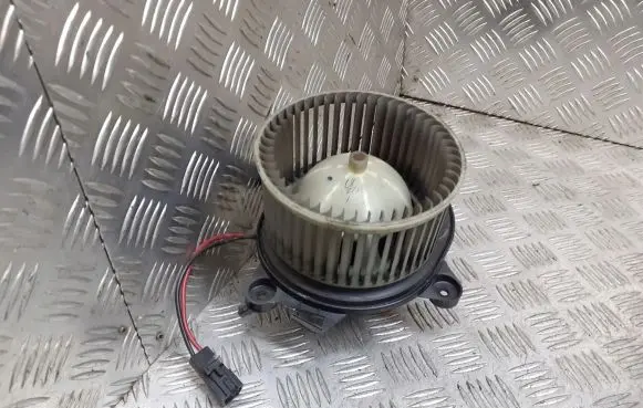 Chrysler PT Cruiser Front door blower motor 9852025D