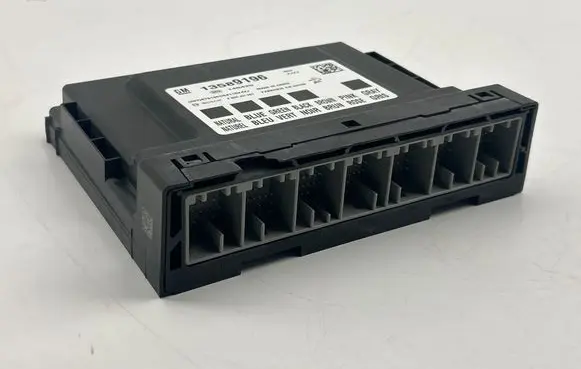 Opel Mokka Comfort/convenience module 13589196 140425 F00HJ01081