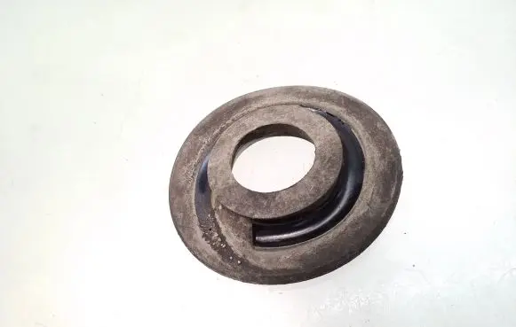 Volkswagen PASSAT B8 Rear coil spring rubber mount 5Q0512149A