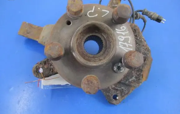 Renault Espace III Front wheel hub spindle knuckle