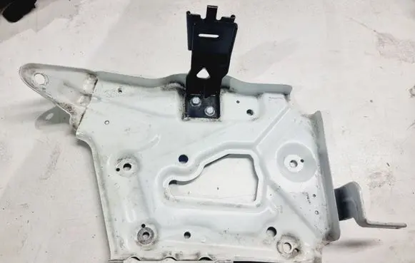 Honda CR-V Battery tray 60636SWYG01ZZ