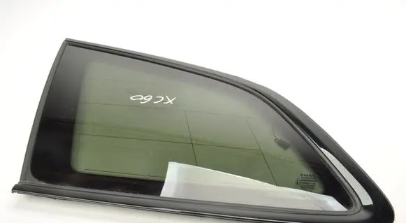 Volvo XC60 Rear side window 