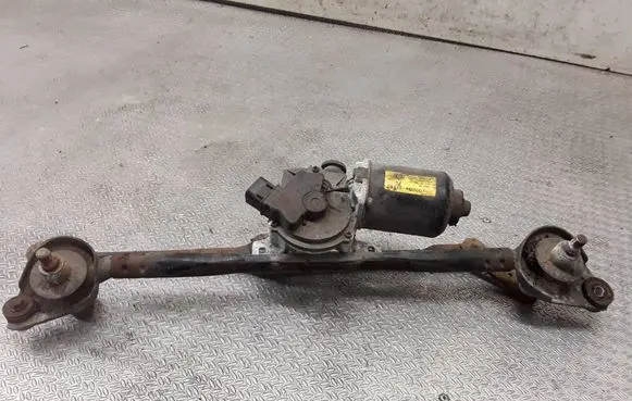 KIA Rio Front wiper linkage and motor 981101G000