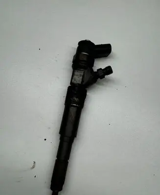 BMW 5 E60 E61 Fuel injector 0445110209 7794435