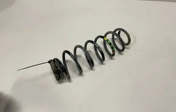 Volkswagen Polo V 6R Rear coil spring