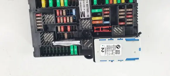 BMW 7 G11 G12 Fuse module 937750377 9377503