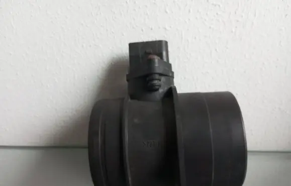 Audi A6 S6 C6 4F Mass air flow meter 074906461B 0281002461