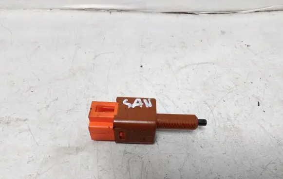 Clutch pedal sensor