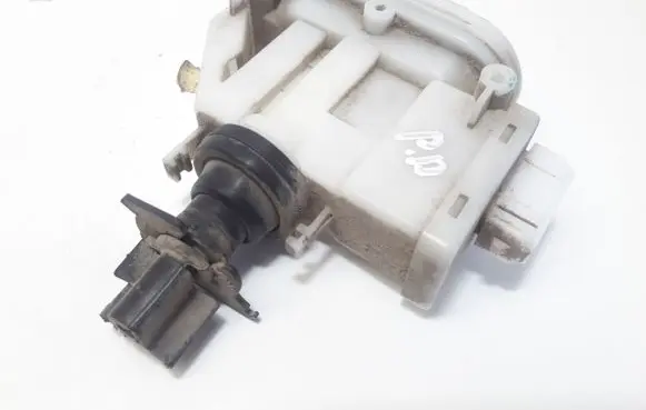 Volkswagen PASSAT B3 Central locking motor 357862153C