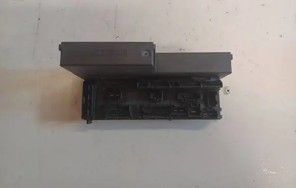 Mercedes-Benz E W210 SAM control unit A0195455632