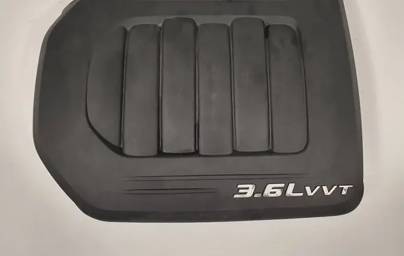 Chrysler Town u0026 Country V Engine cover (trim)