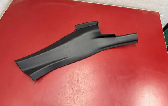 BMW X1 U11 (D) pillar trim (bottom) 9462356