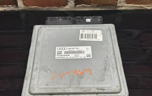 Audi Q7 4M Engine control unit/module 06E907425 5WP5020203