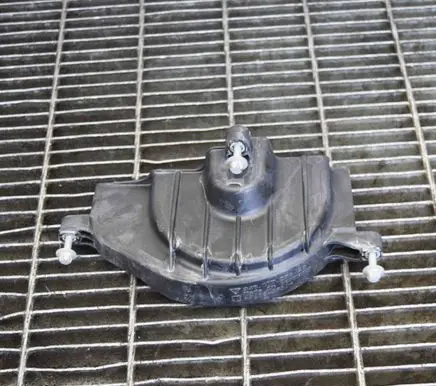 Other engine bay part