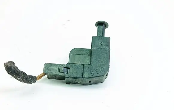 Audi A4 S4 B5 8D Hand parking brake sensor 1H0947561A