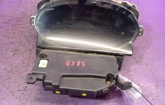 Speedometer (instrument cluster)