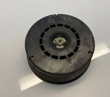 Mercedes-Benz E W212 Rear coil spring rubber mount A2123260367 2123260367