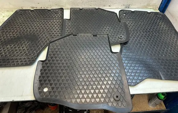 Volkswagen Transporter - Caravelle T4 Car floor mat set 3113