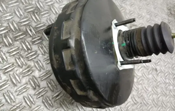 Volvo XC90 Brake booster 