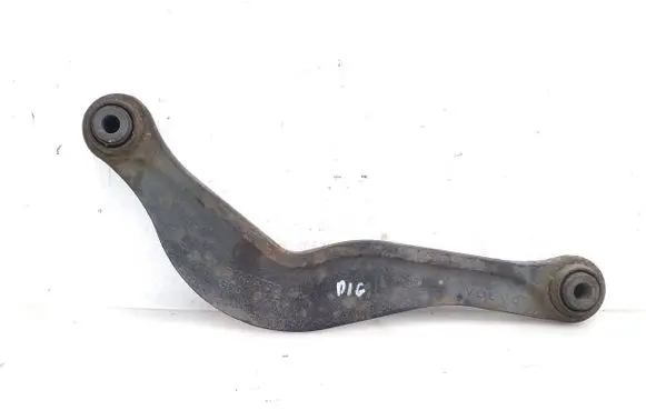 Rear control arm