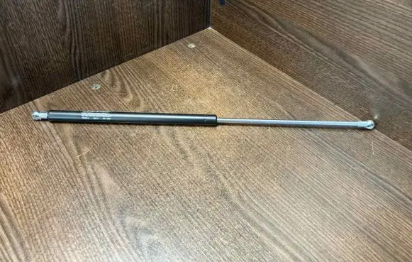 Volvo 850 Tailgate strut 9485548 9040711