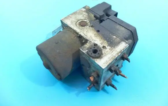 Iveco Daily 3rd gen ABS Pump 0265220500 IMPRK1180050