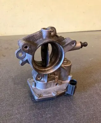 Opel Zafira C Throttle valve 55564164 01711B4483 50569200